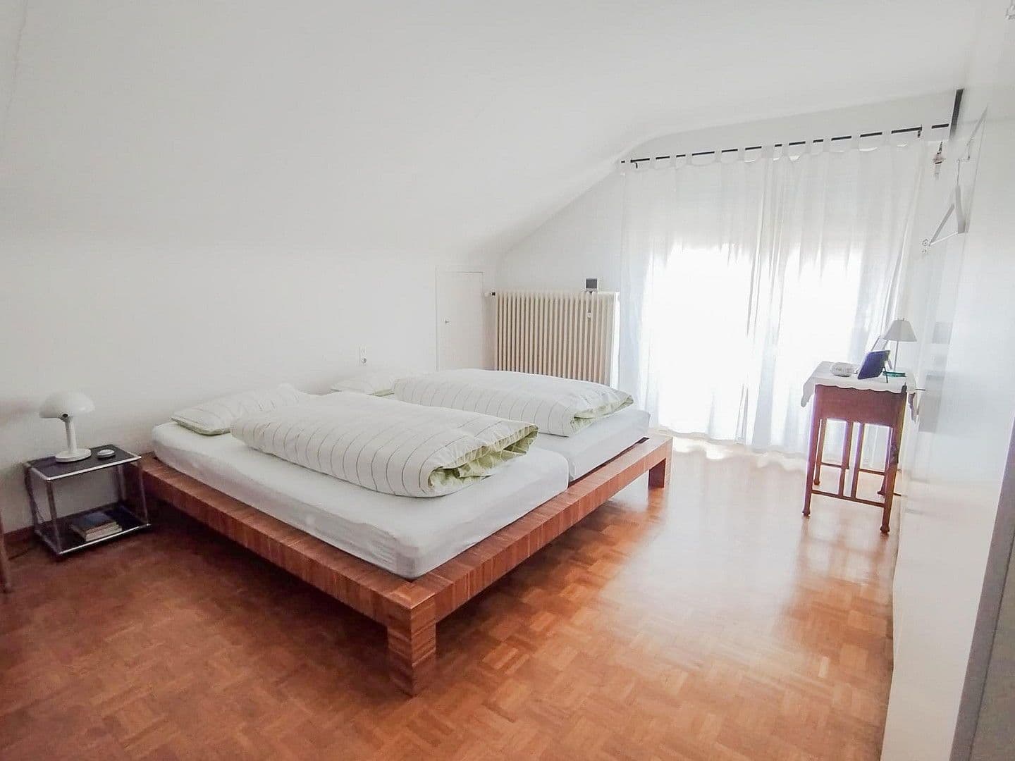 Predaj domu 259 m², pozemek 843 m², Kirchheim unter Teck, Bádensko-Wurttembersko Predaj domu 259 m², pozemek 843 m², Kirchheim unter Teck, Bádensko-Wurttembersko