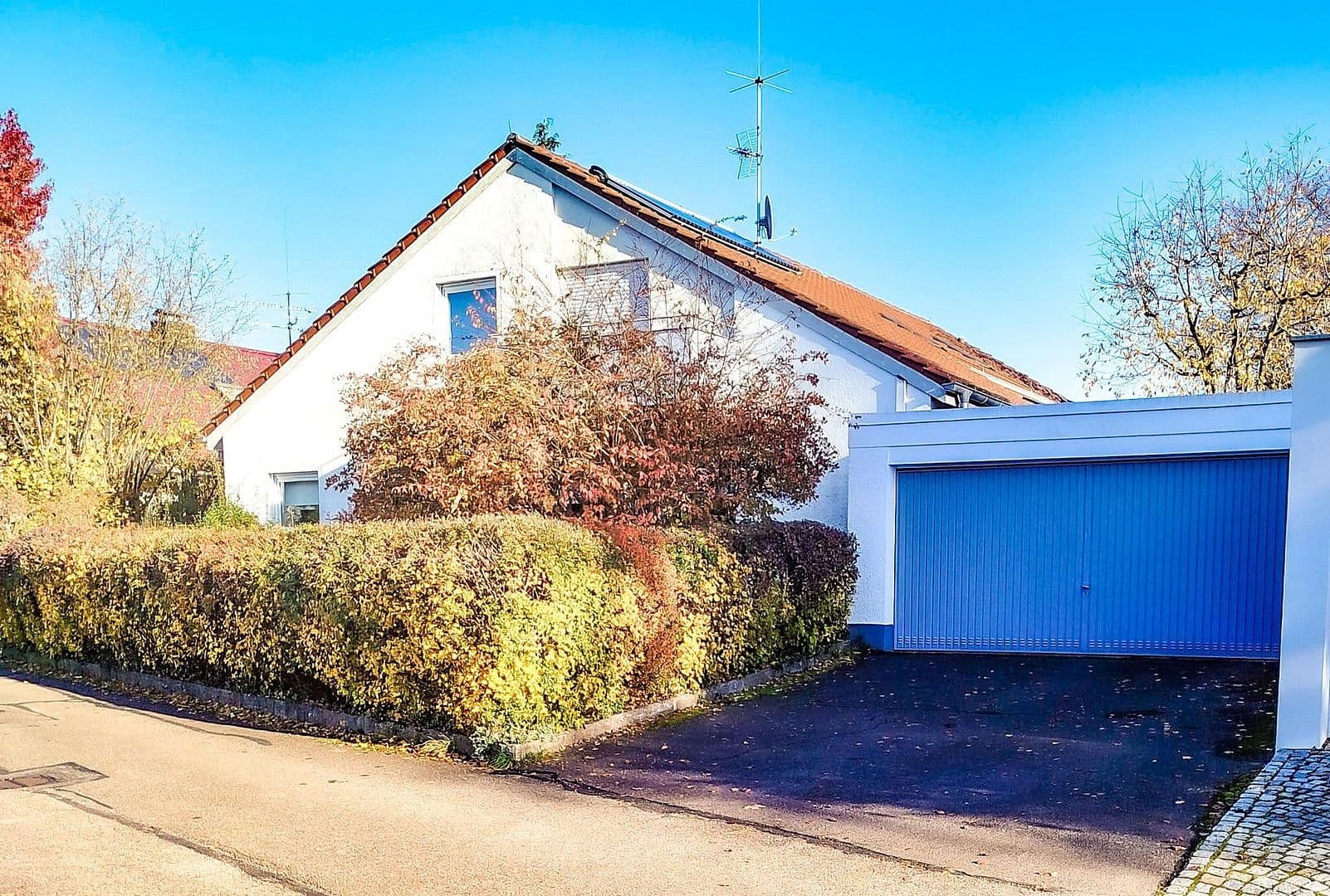 Predaj domu 259 m², pozemek 843 m², Kirchheim unter Teck, Bádensko-Wurttembersko Predaj domu 259 m², pozemek 843 m², Kirchheim unter Teck, Bádensko-Wurttembersko