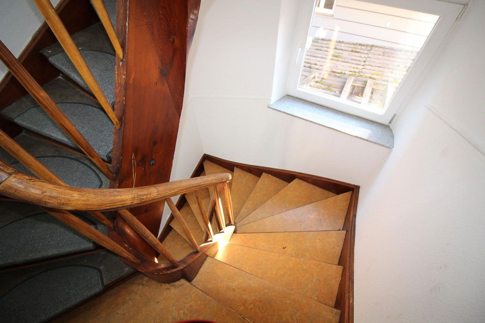 Prenájom bytu 3-izbový 48 m², Stuttgart, Bádensko-Wurttembersko Prenájom bytu 3-izbový 48 m², Stuttgart, Bádensko-Wurttembersko