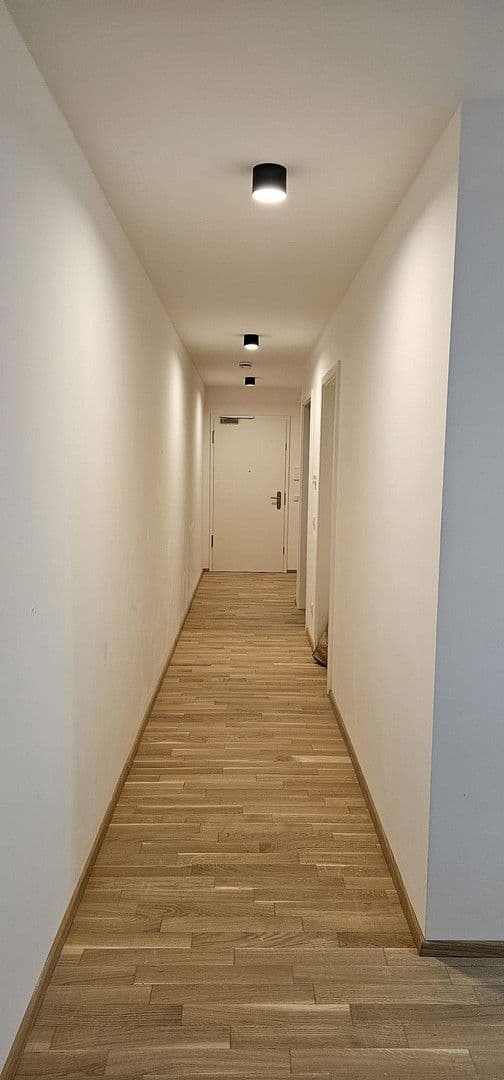 Prenájom bytu 4-izbový 127 m², Schuckertstraße 19, Fürth, Bavorsko Prenájom bytu 4-izbový 127 m², Schuckertstraße 19, Fürth, Bavorsko