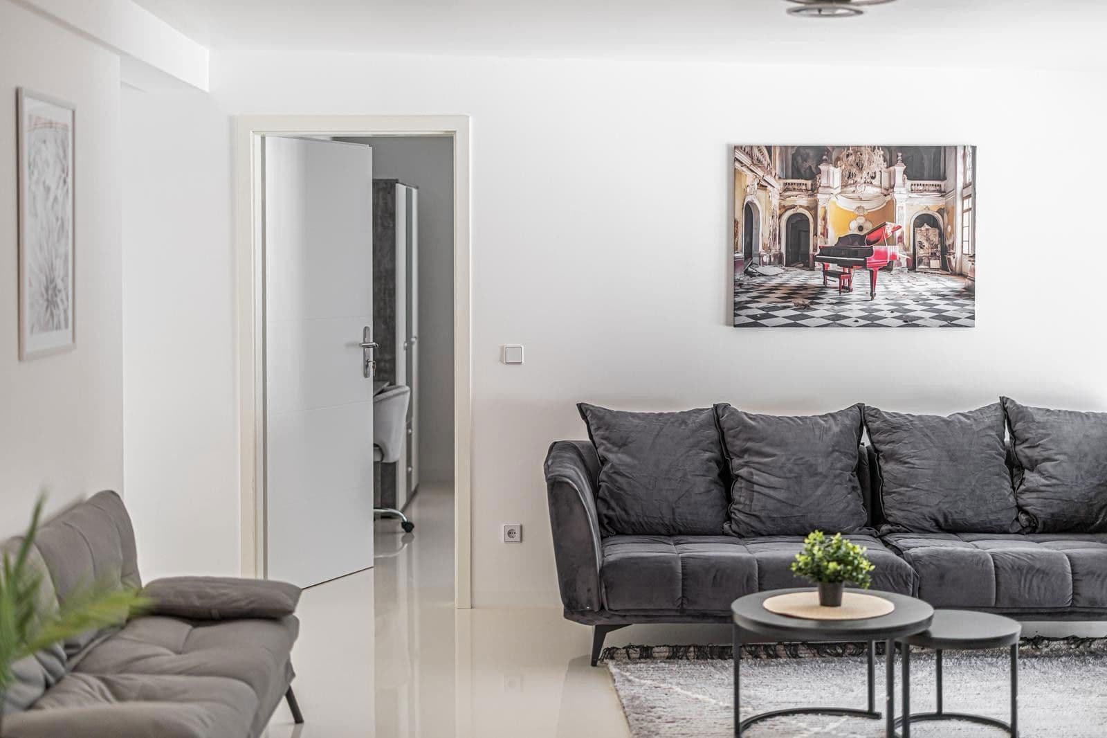 Predaj domu 1.560 m², pozemek 1.070 m², Landsberger Straße 65, Halle, Sasko-Anhaltsko Predaj domu 1.560 m², pozemek 1.070 m², Landsberger Straße 65, Halle, Sasko-Anhaltsko