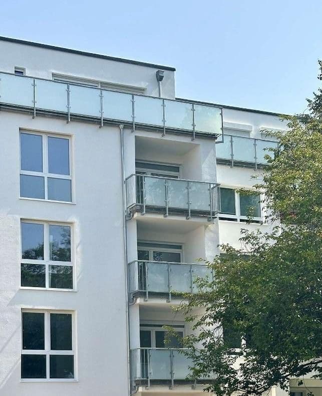 Prenájom bytu 3-izbový 77 m², Frankfurt, Hesensko Prenájom bytu 3-izbový 77 m², Frankfurt, Hesensko