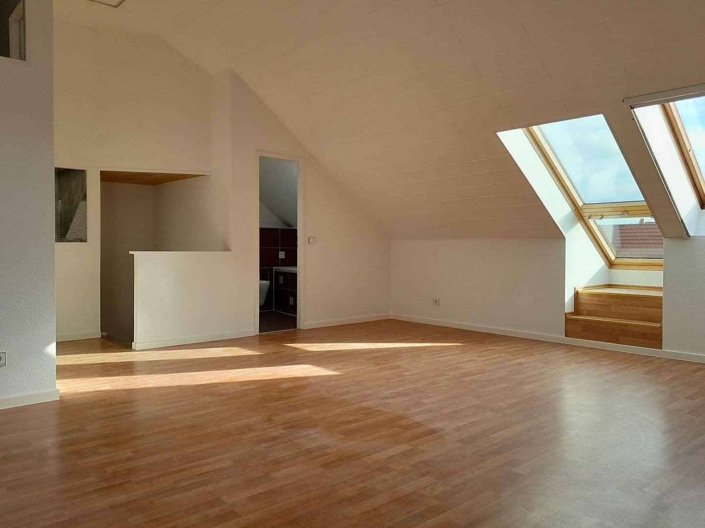 Predaj bytu 3-izbový 95 m², Leipzig, Sasko Predaj bytu 3-izbový 95 m², Leipzig, Sasko