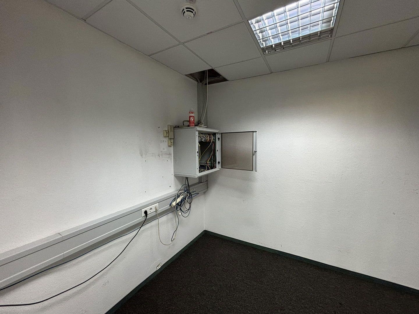 Prenájom kancelárie 120 m², Münsterstrasse 330, Düsseldorf, Severné Porýnie - Westfálsko Prenájom kancelárie 120 m², Münsterstrasse 330, Düsseldorf, Severné Porýnie - Westfálsko