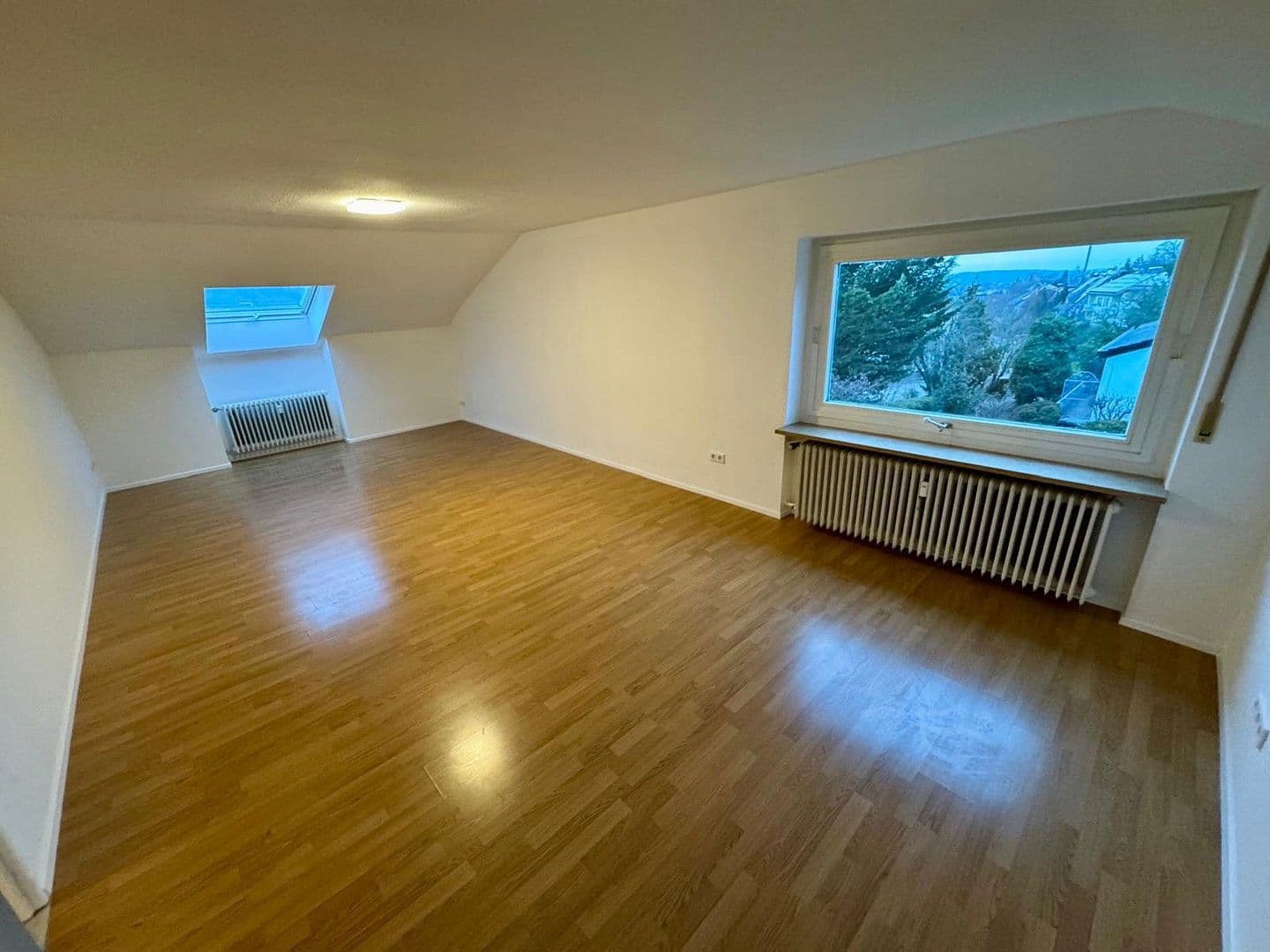 Predaj bytu 3-izbový 101 m², Ansbach, Bavorsko Predaj bytu 3-izbový 101 m², Ansbach, Bavorsko