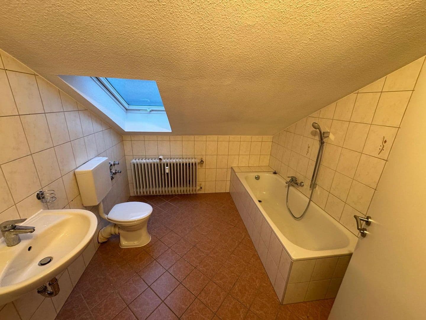 Predaj bytu 3-izbový 101 m², Ansbach, Bavorsko Predaj bytu 3-izbový 101 m², Ansbach, Bavorsko