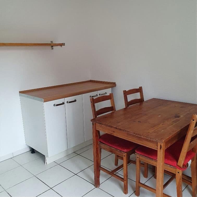 Prenájom bytu 3-izbový 76 m², Esslinger Str. 3, Frankfurt am Main, Hesensko Prenájom bytu 3-izbový 76 m², Esslinger Str. 3, Frankfurt am Main, Hesensko