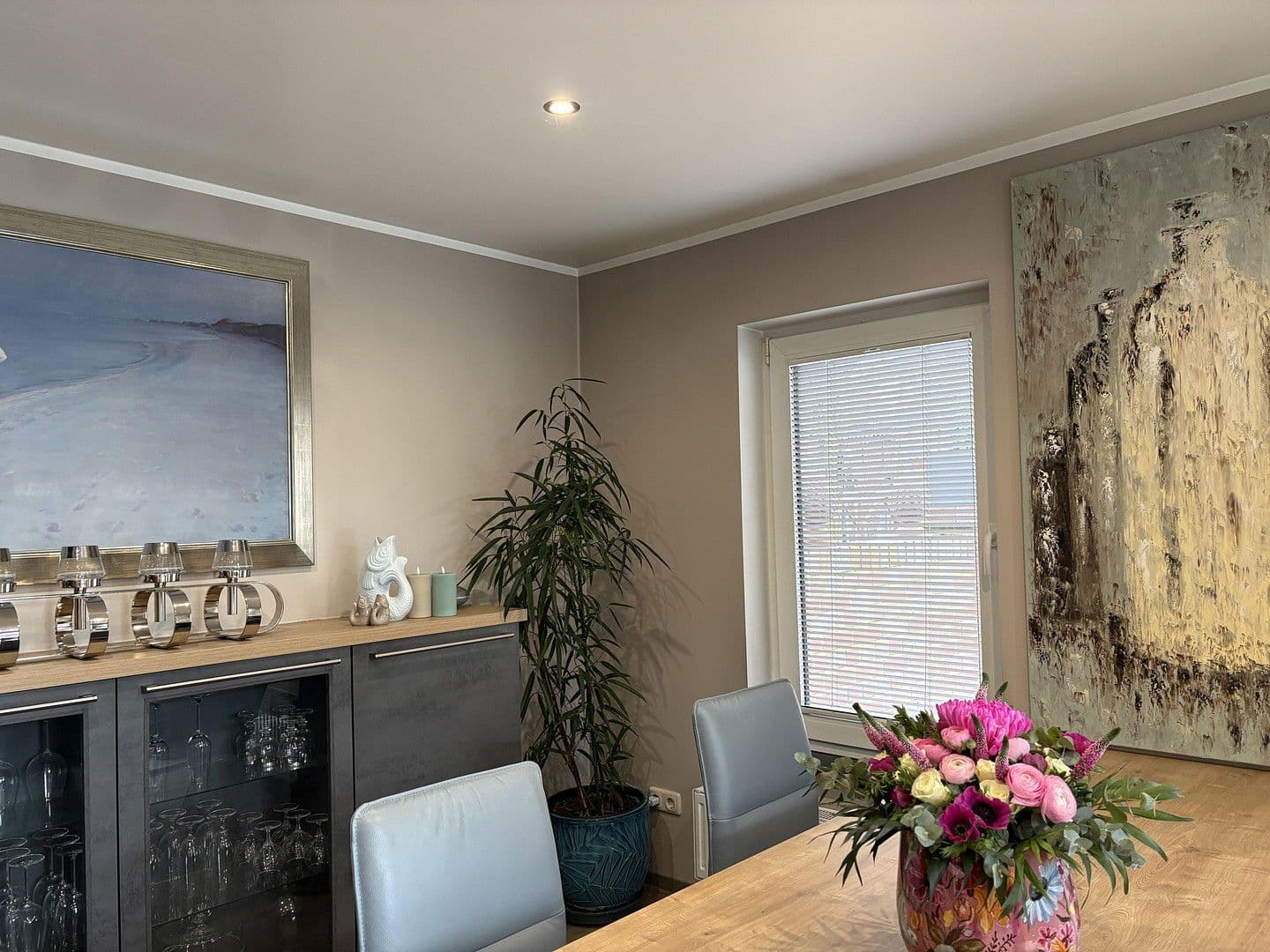 Predaj bytu 5-izbový 220 m², Krummhörn, Dolné Sasko Predaj bytu 5-izbový 220 m², Krummhörn, Dolné Sasko