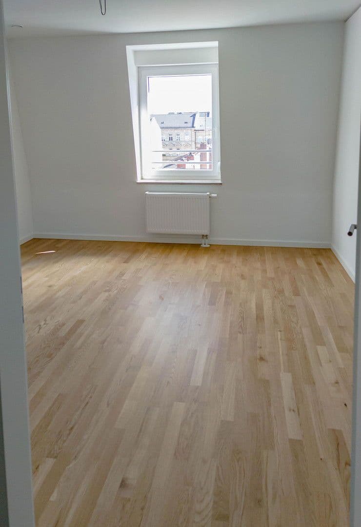 Prenájom bytu 4-izbový 123 m², Karolinenstr. 22, Fürth, Bavorsko Prenájom bytu 4-izbový 123 m², Karolinenstr. 22, Fürth, Bavorsko