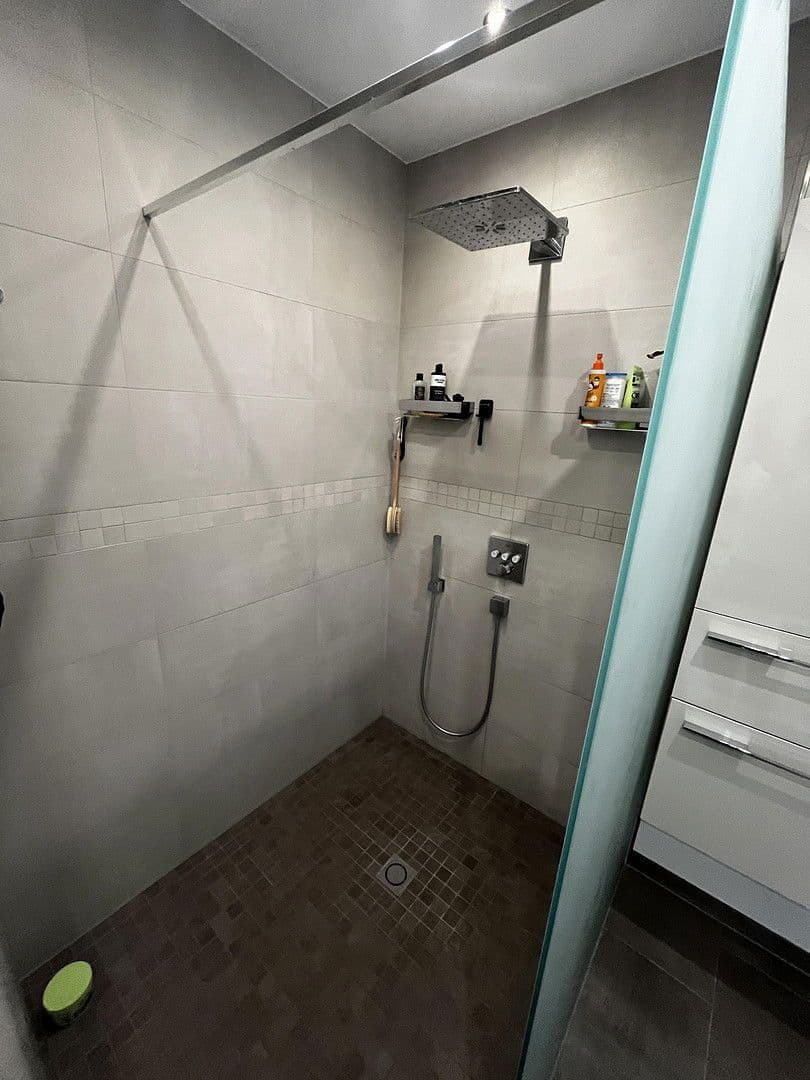 Predaj domu 142 m², pozemek 467 m², Naurath (Eifel), Porýnie-Falcko Predaj domu 142 m², pozemek 467 m², Naurath (Eifel), Porýnie-Falcko