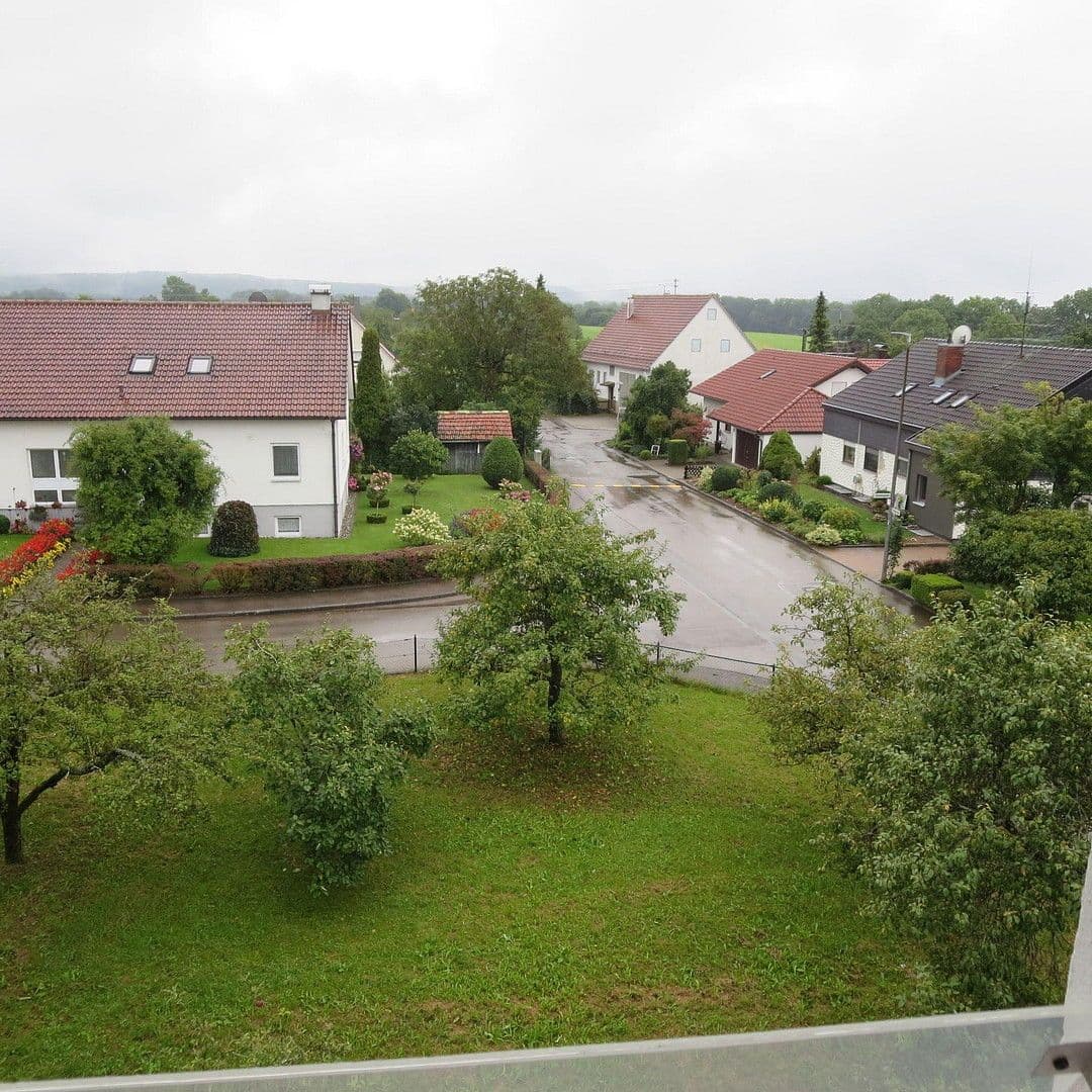 Predaj domu 123 m², pozemek 1.238 m², Uhlandstaße 9, Grabenstetten, Bádensko-Wurttembersko Predaj domu 123 m², pozemek 1.238 m², Uhlandstaße 9, Grabenstetten, Bádensko-Wurttembersko