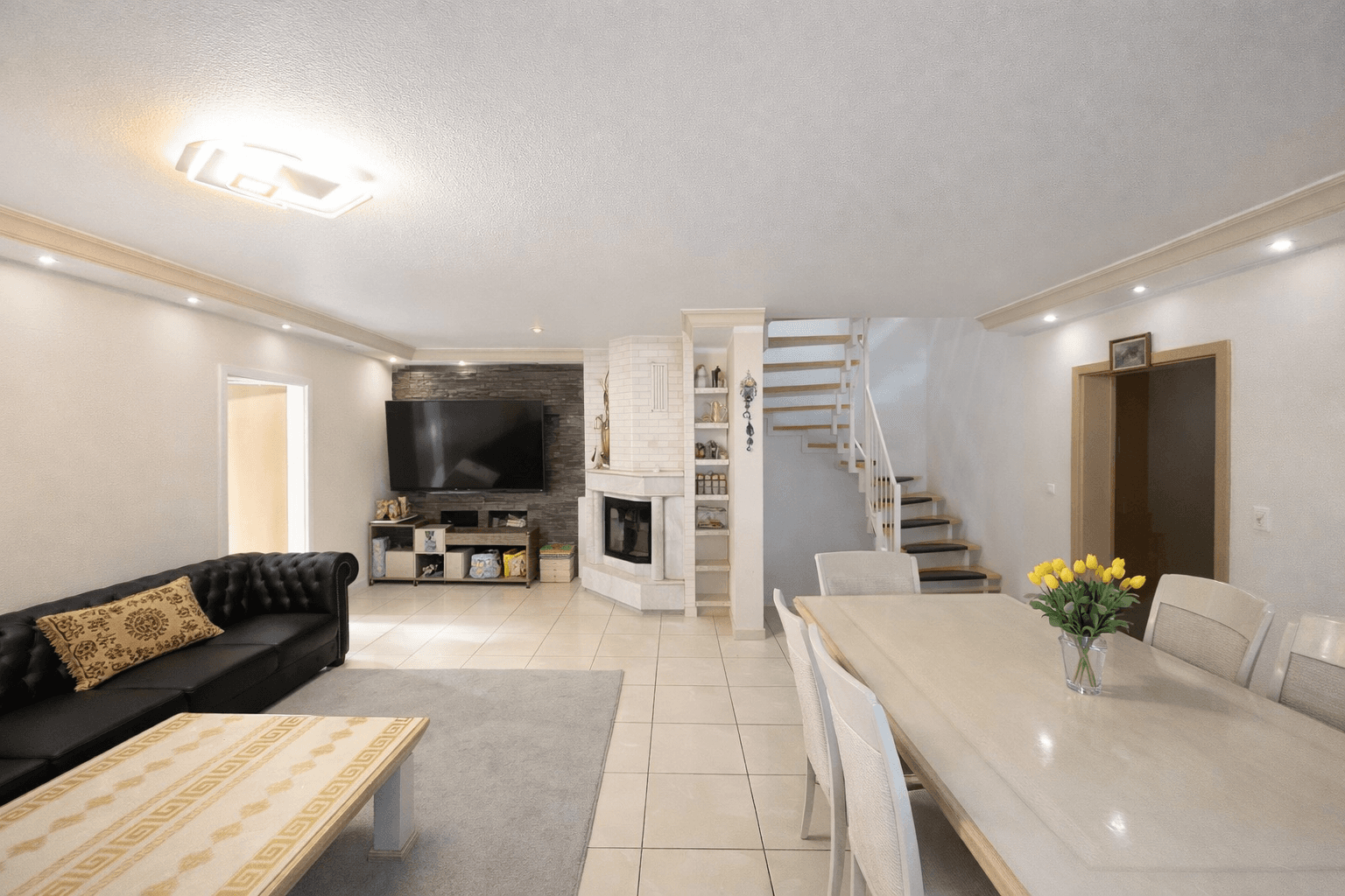 Predaj domu 182 m², pozemek 382 m², Augsburg, Bavorsko Predaj domu 182 m², pozemek 382 m², Augsburg, Bavorsko