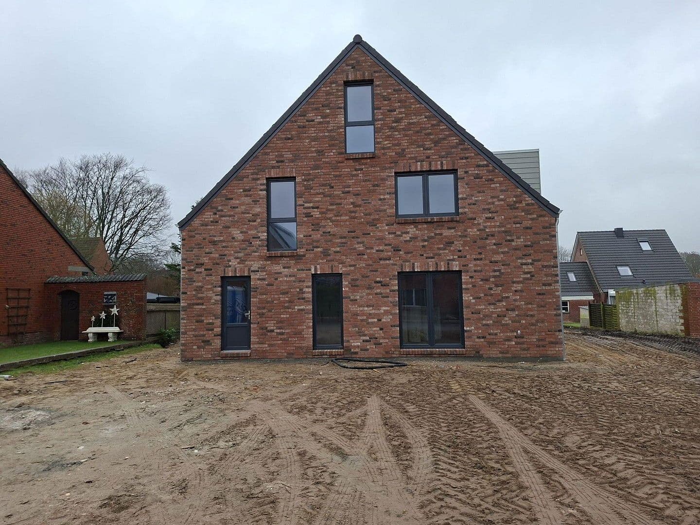 Prenájom domu 129 m², pozemek 400 m², Mildstedt, Šlezvicko-Holštajnsko Prenájom domu 129 m², pozemek 400 m², Mildstedt, Šlezvicko-Holštajnsko