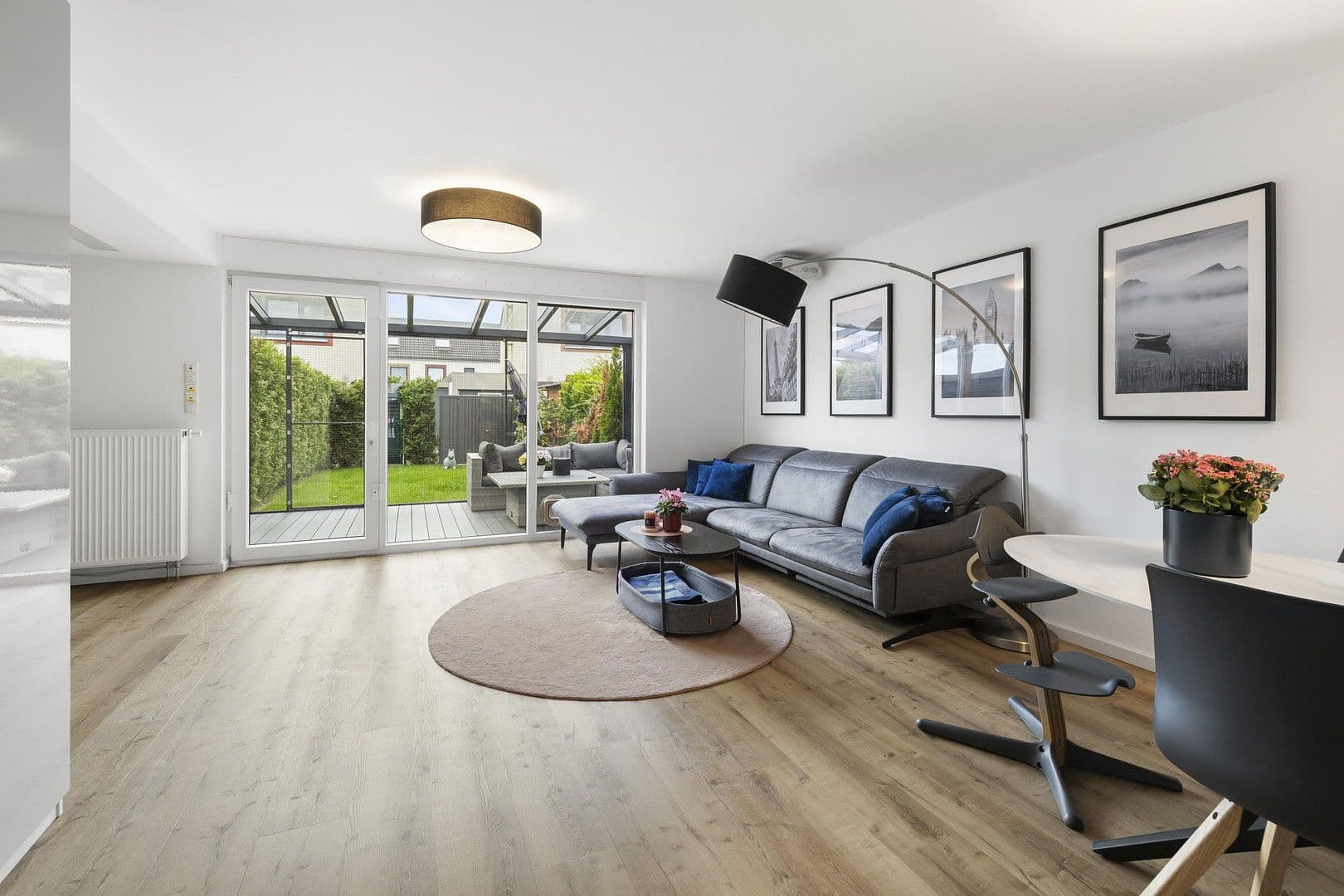 Predaj domu 129 m², pozemek 173 m², Elisabeth-Selbert-Weg 9, Mönchengladbach, Severné Porýnie - Westfálsko Predaj domu 129 m², pozemek 173 m², Elisabeth-Selbert-Weg 9, Mönchengladbach, Severné Porýnie - Westfálsko