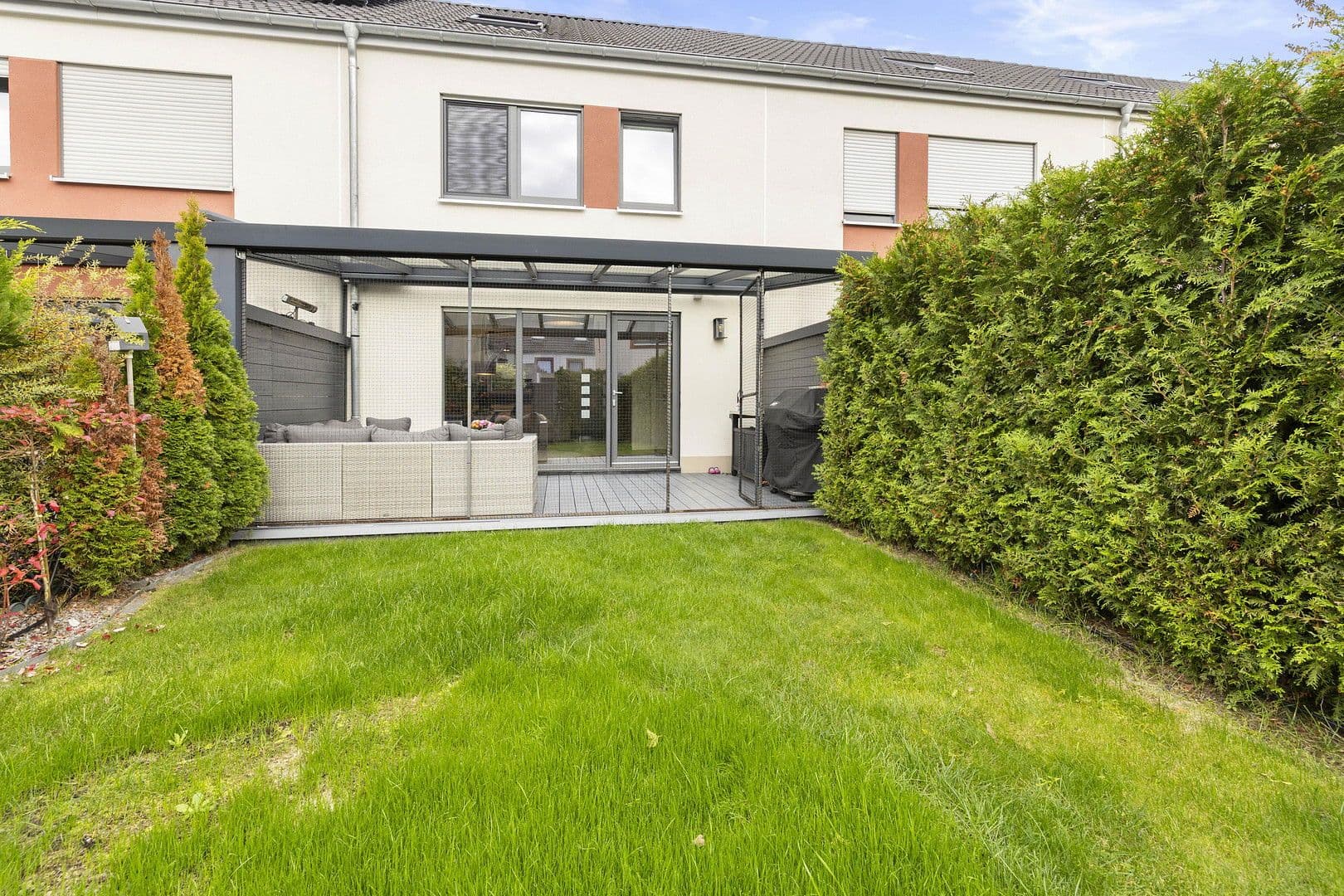 Predaj domu 129 m², pozemek 173 m², Elisabeth-Selbert-Weg 9, Mönchengladbach, Severné Porýnie - Westfálsko Predaj domu 129 m², pozemek 173 m², Elisabeth-Selbert-Weg 9, Mönchengladbach, Severné Porýnie - Westfálsko