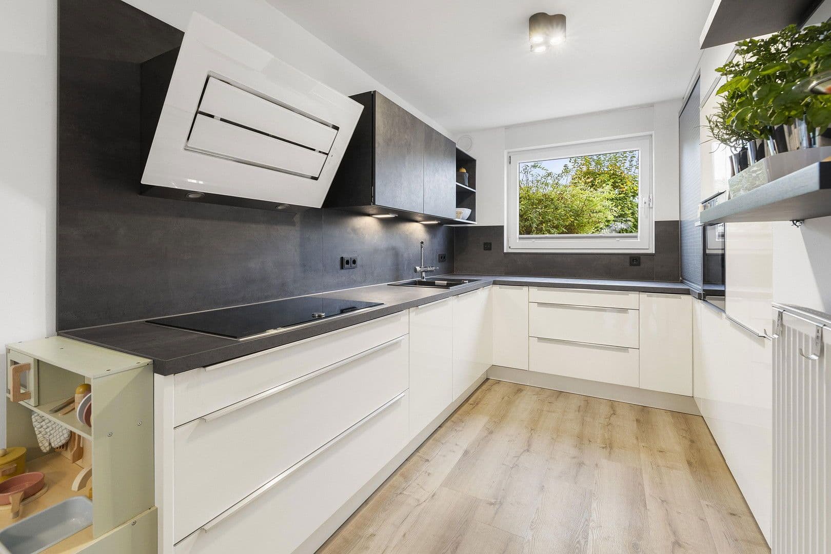 Predaj domu 129 m², pozemek 173 m², Elisabeth-Selbert-Weg 9, Mönchengladbach, Severné Porýnie - Westfálsko Predaj domu 129 m², pozemek 173 m², Elisabeth-Selbert-Weg 9, Mönchengladbach, Severné Porýnie - Westfálsko