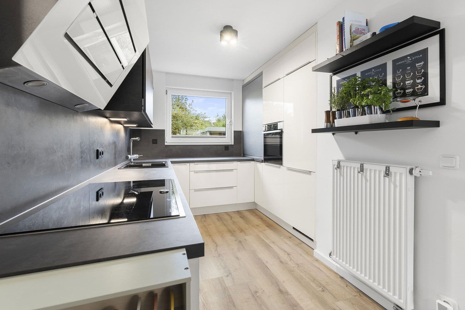 Predaj domu 129 m², pozemek 173 m², Elisabeth-Selbert-Weg 9, Mönchengladbach, Severné Porýnie - Westfálsko Predaj domu 129 m², pozemek 173 m², Elisabeth-Selbert-Weg 9, Mönchengladbach, Severné Porýnie - Westfálsko