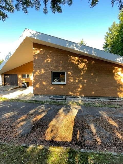 Predaj domu 194 m², pozemek 4.117 m², Wennigsen (Deister), Dolné Sasko Predaj domu 194 m², pozemek 4.117 m², Wennigsen (Deister), Dolné Sasko