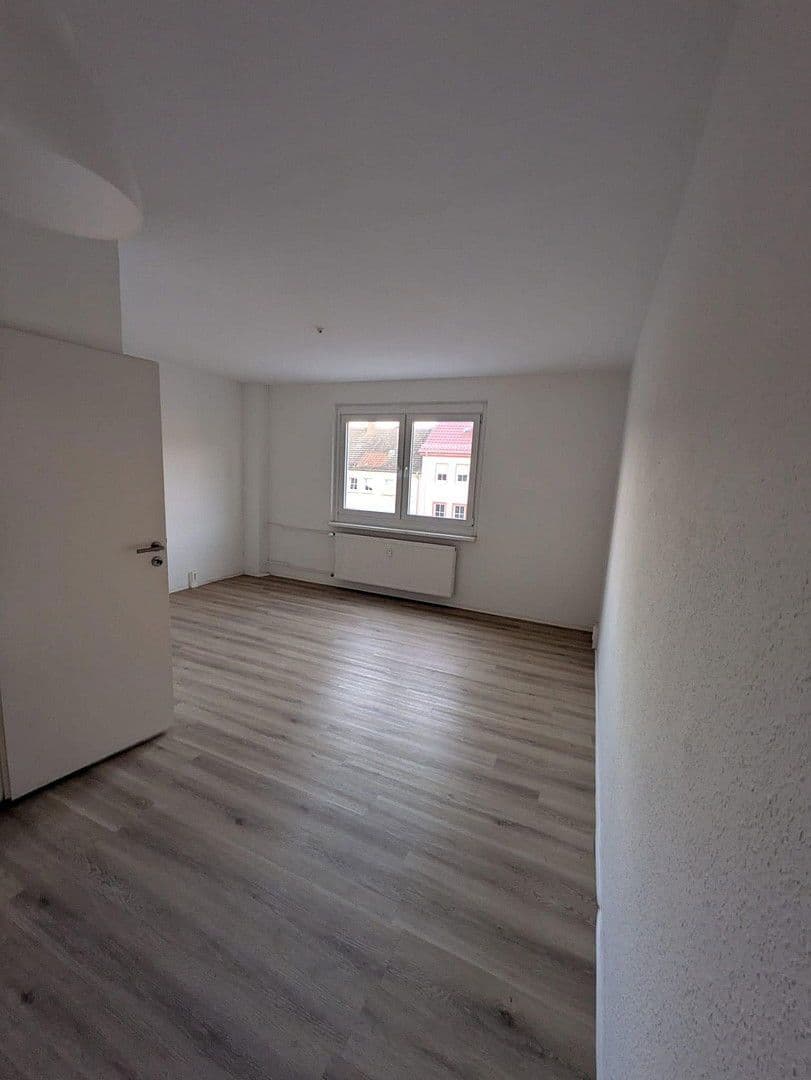 Prenájom bytu 3-izbový 60 m², Marktstraße, Pasewalk, Meklenbursko-Predpomoransko Prenájom bytu 3-izbový 60 m², Marktstraße, Pasewalk, Meklenbursko-Predpomoransko