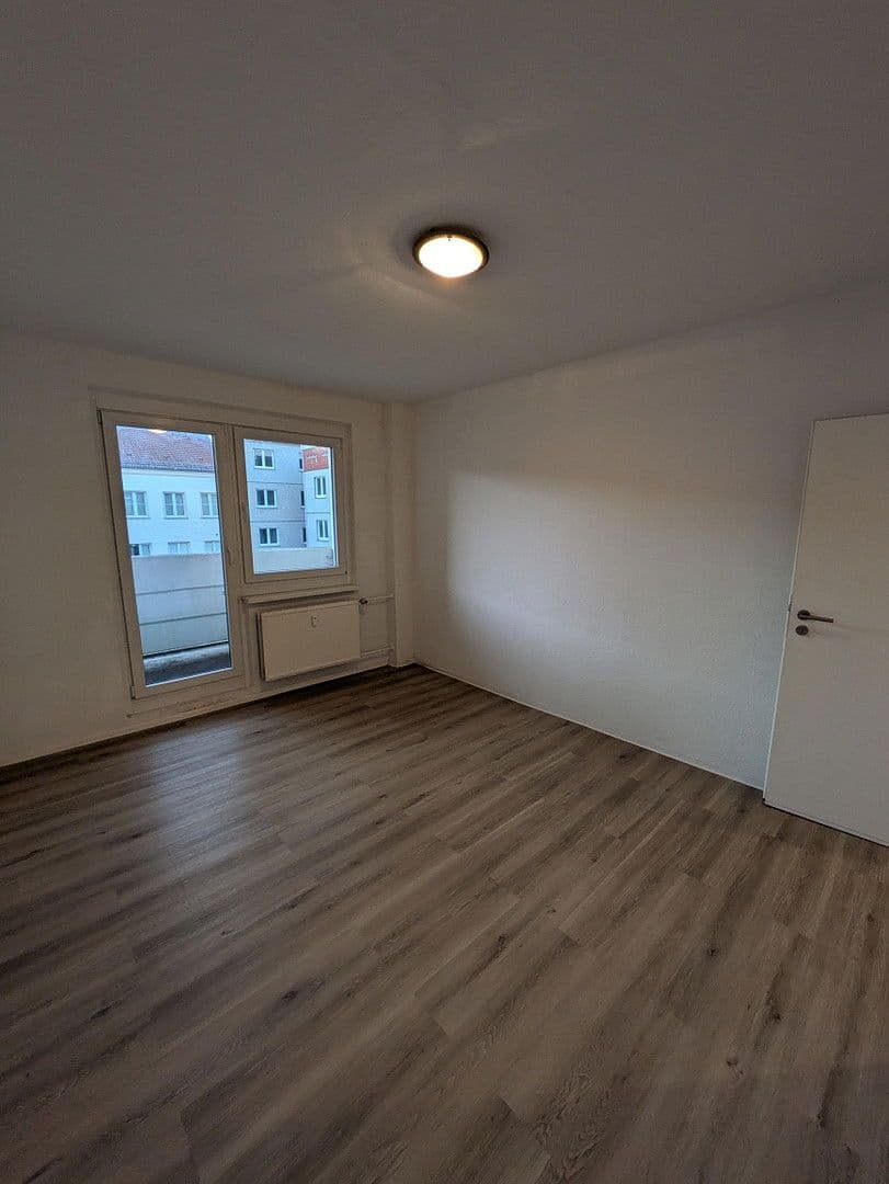 Prenájom bytu 3-izbový 60 m², Marktstraße, Pasewalk, Meklenbursko-Predpomoransko Prenájom bytu 3-izbový 60 m², Marktstraße, Pasewalk, Meklenbursko-Predpomoransko