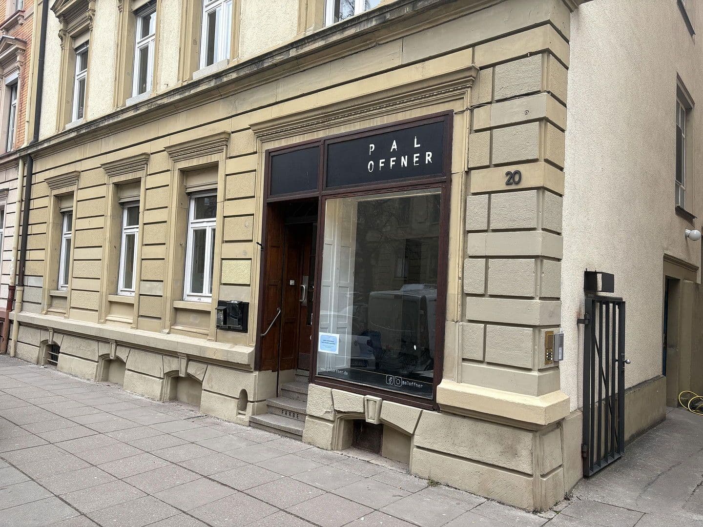 Prenájom kancelárie 110 m², Stuttgart, Bádensko-Wurttembersko Prenájom kancelárie 110 m², Stuttgart, Bádensko-Wurttembersko