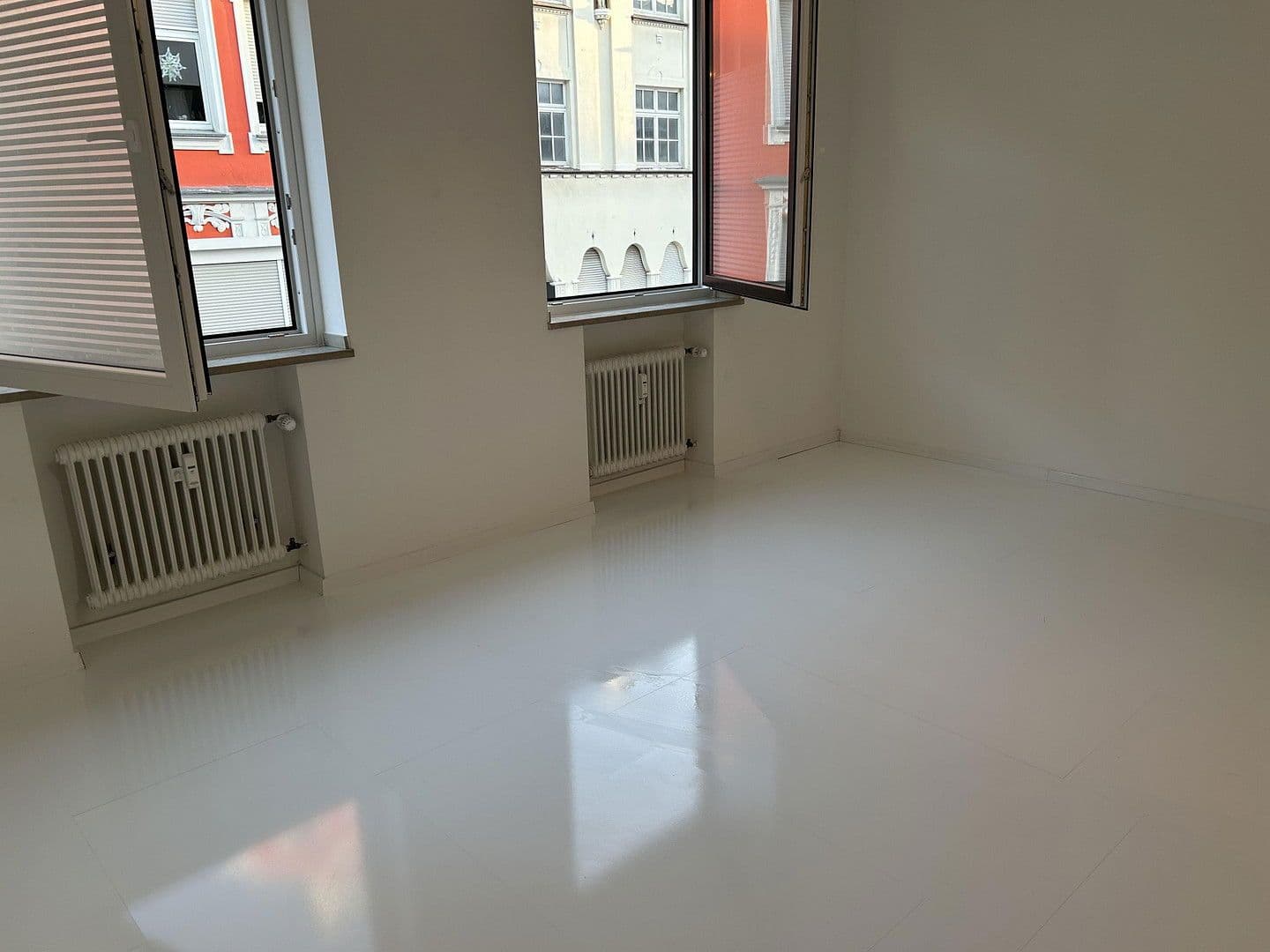 Prenájom bytu 2-izbový 71 m², Mönchengladbach, Severné Porýnie - Westfálsko Prenájom bytu 2-izbový 71 m², Mönchengladbach, Severné Porýnie - Westfálsko