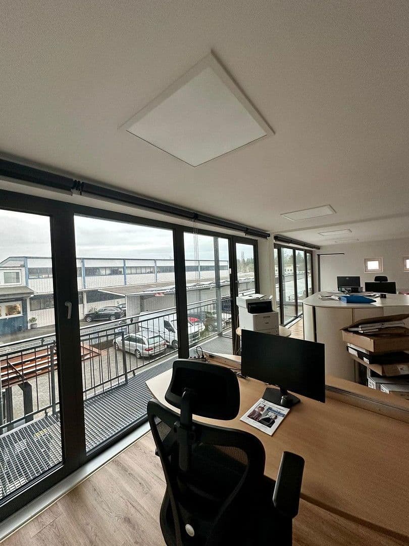 Prenájom kancelárie 298 m², Frankfurt am Main, Hesensko Prenájom kancelárie 298 m², Frankfurt am Main, Hesensko