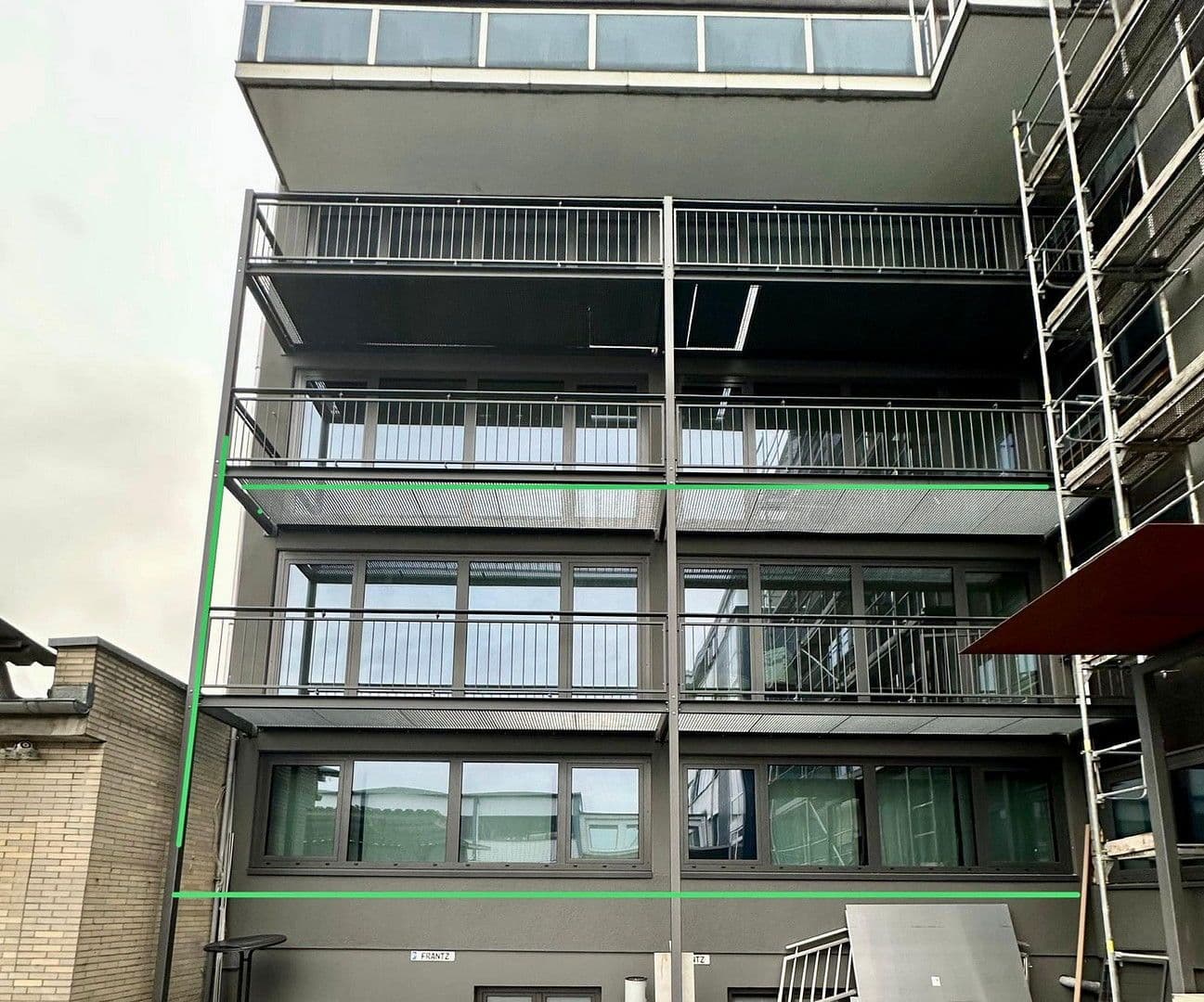 Prenájom kancelárie 298 m², Frankfurt am Main, Hesensko Prenájom kancelárie 298 m², Frankfurt am Main, Hesensko