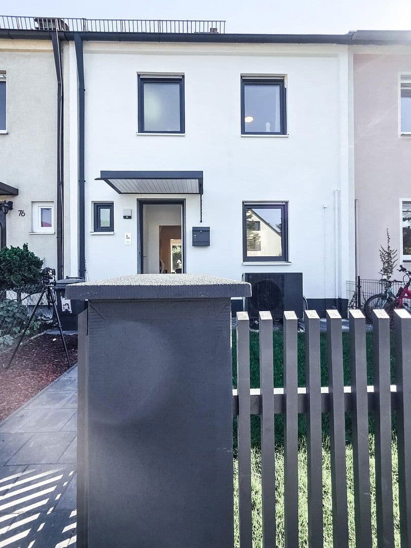 Predaj domu 118 m², pozemek 158 m², Kilianstrasse 74, Nürnberg, Bavorsko Predaj domu 118 m², pozemek 158 m², Kilianstrasse 74, Nürnberg, Bavorsko