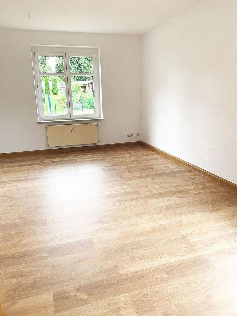 Prenájom bytu 2-izbový 56 m², Abteistraße 13, Oberlungwitz, Sasko Prenájom bytu 2-izbový 56 m², Abteistraße 13, Oberlungwitz, Sasko