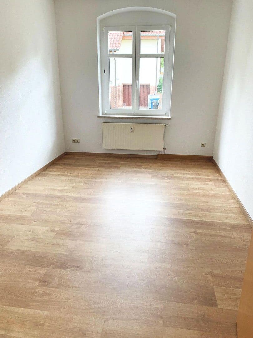 Prenájom bytu 2-izbový 56 m², Abteistraße 13, Oberlungwitz, Sasko Prenájom bytu 2-izbový 56 m², Abteistraße 13, Oberlungwitz, Sasko