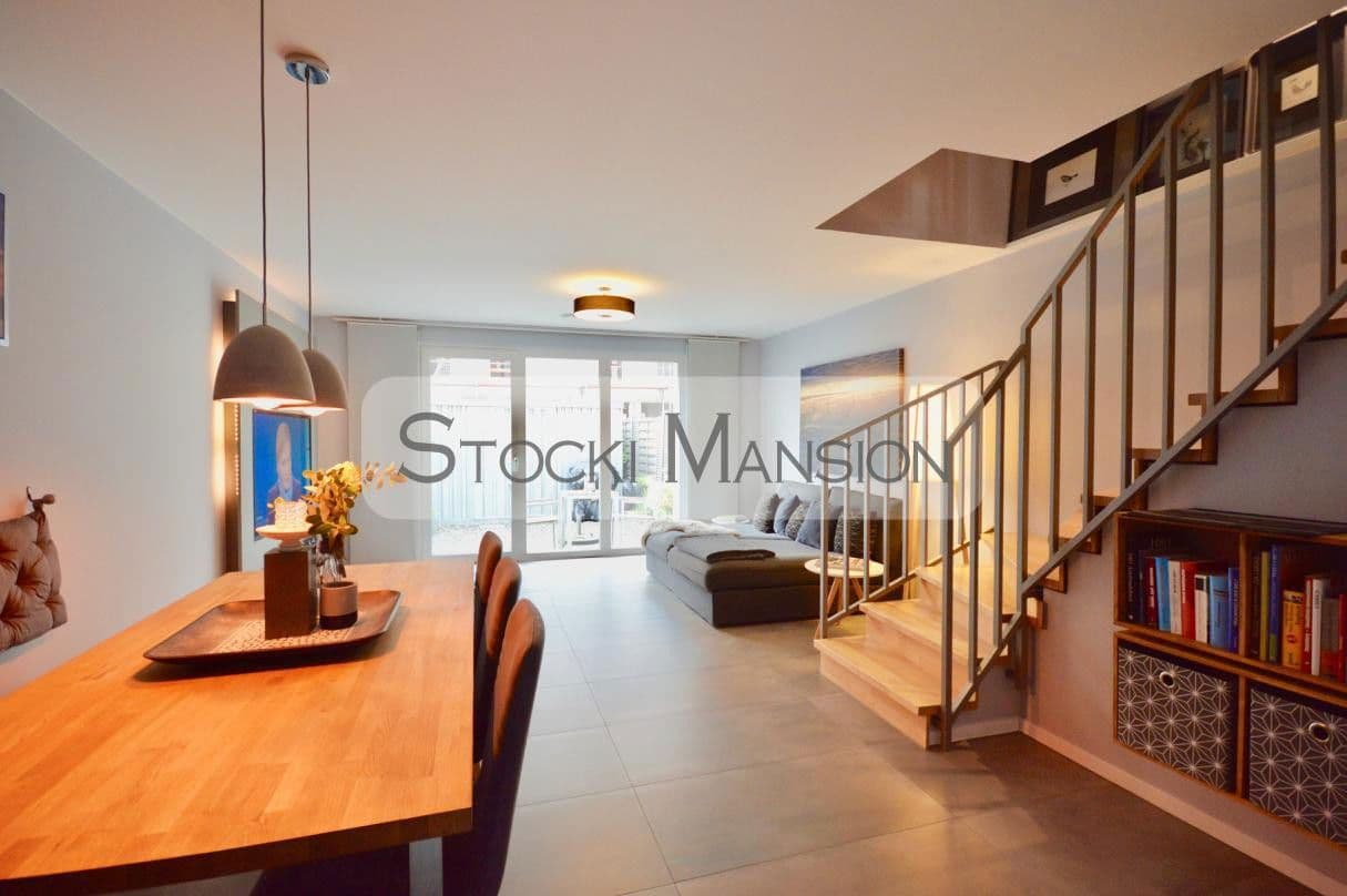 Prenájom domu 111 m², pozemek 240 m², Hamburg, Hamburg Prenájom domu 111 m², pozemek 240 m², Hamburg, Hamburg