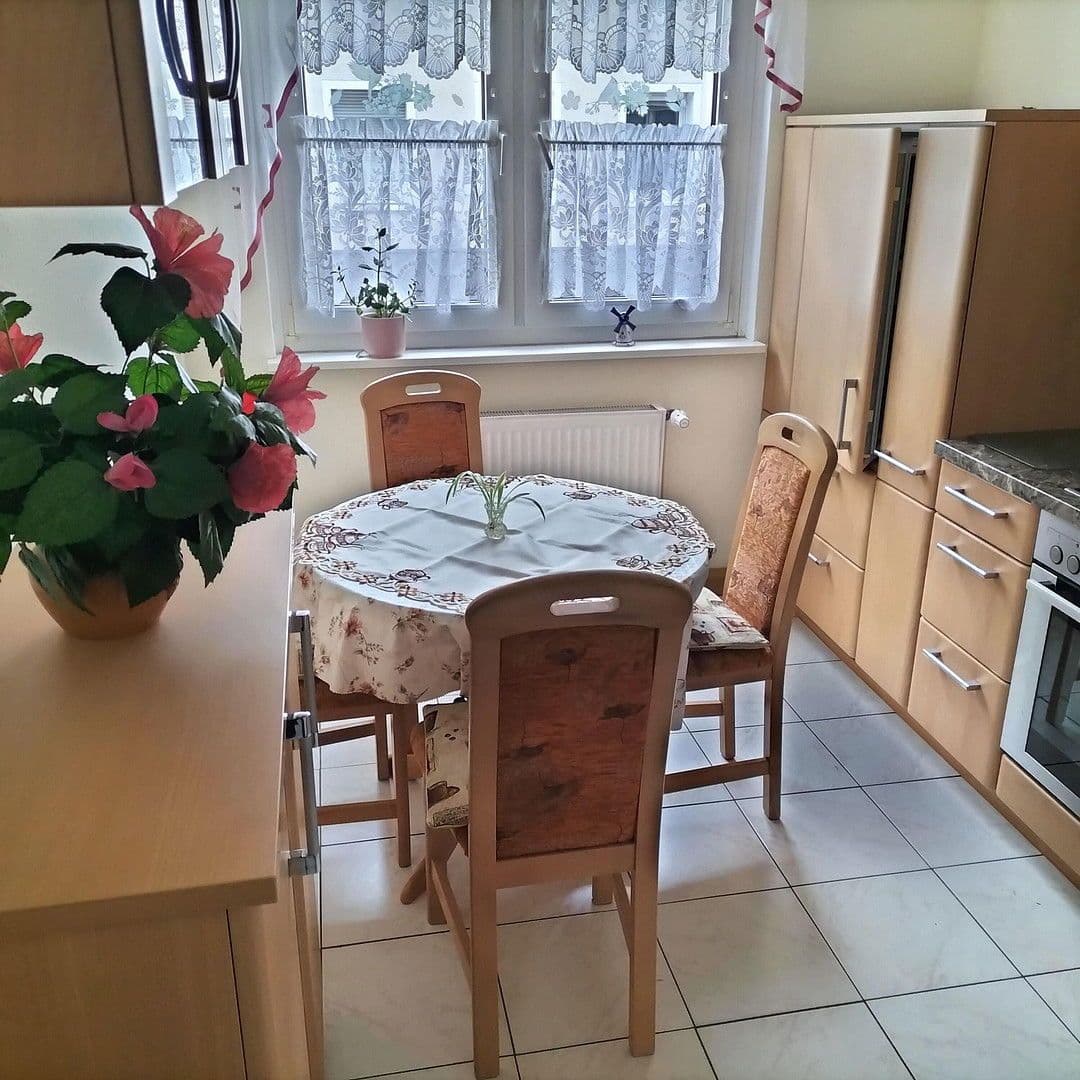 Prenájom bytu 3-izbový 70 m², Schützenstr. xxx, Hanau, Hesensko Prenájom bytu 3-izbový 70 m², Schützenstr. xxx, Hanau, Hesensko