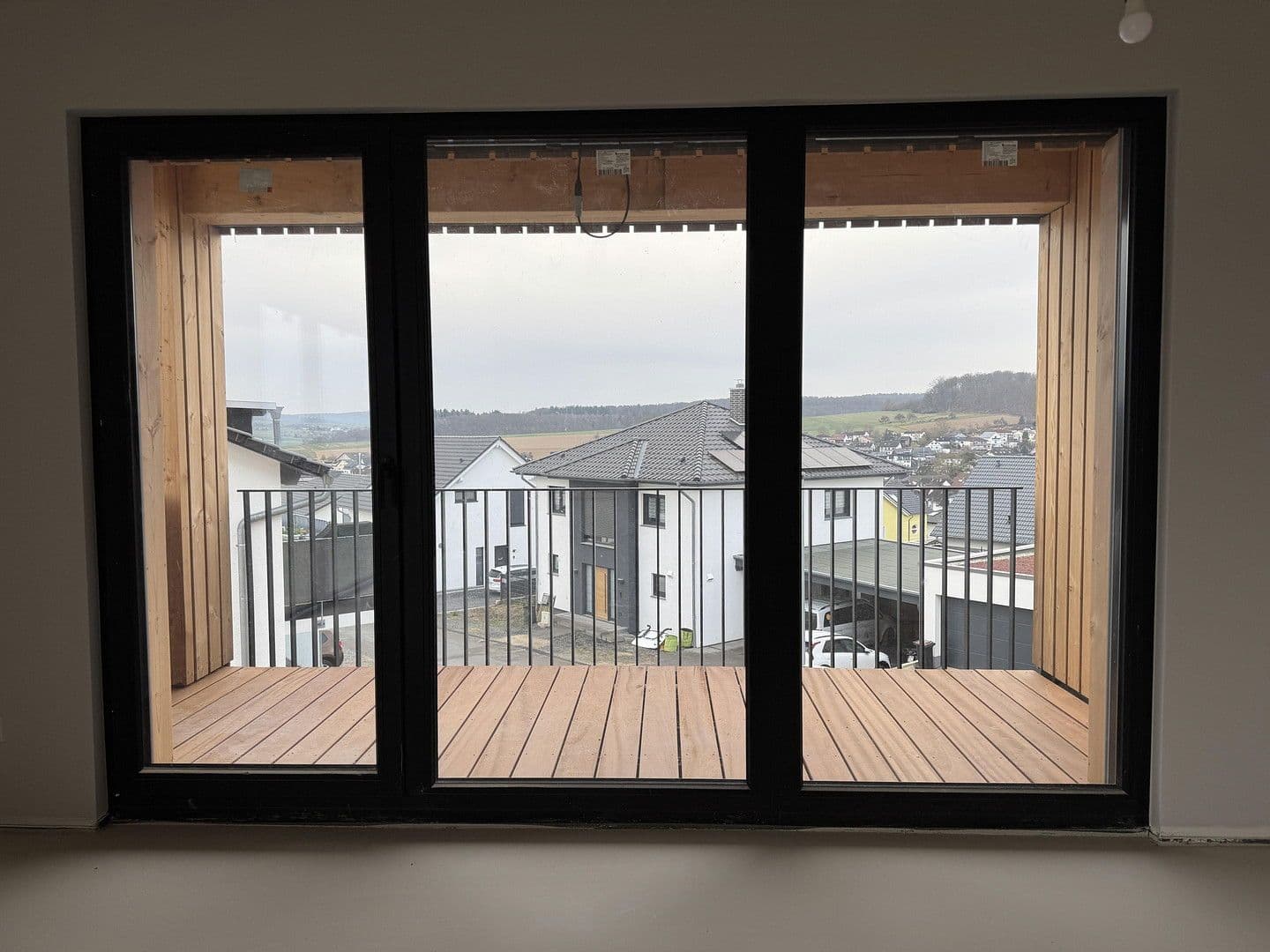 Prenájom bytu 4-izbový 94 m², Feldbergblick 26, Waldems, Hesensko Prenájom bytu 4-izbový 94 m², Feldbergblick 26, Waldems, Hesensko