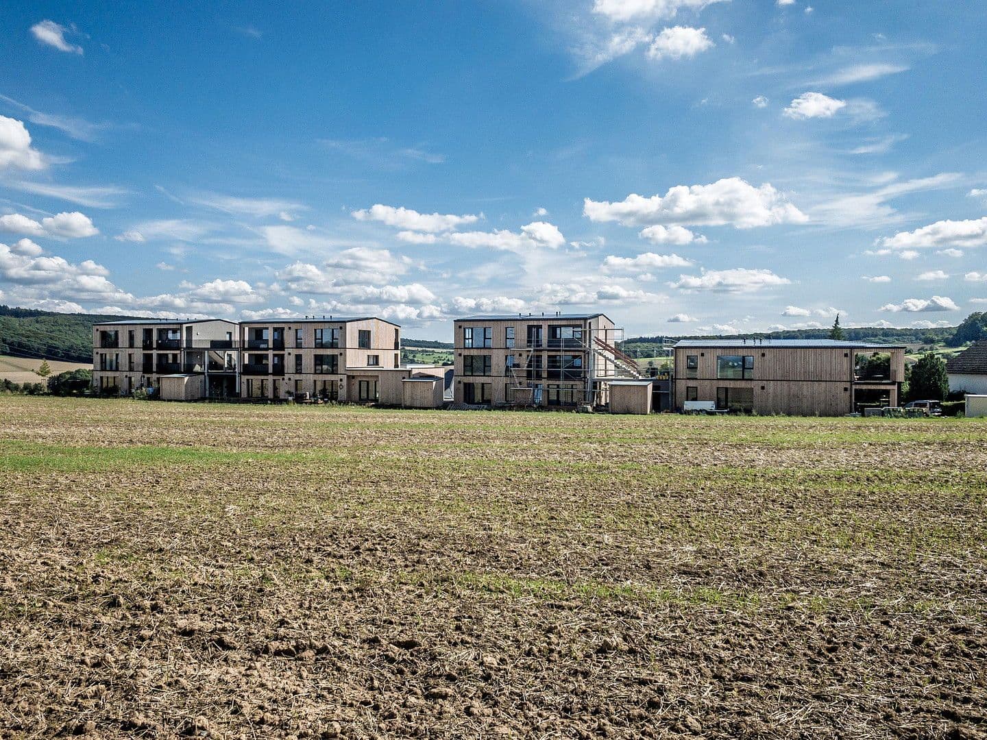 Prenájom bytu 4-izbový 94 m², Feldbergblick 26, Waldems, Hesensko Prenájom bytu 4-izbový 94 m², Feldbergblick 26, Waldems, Hesensko