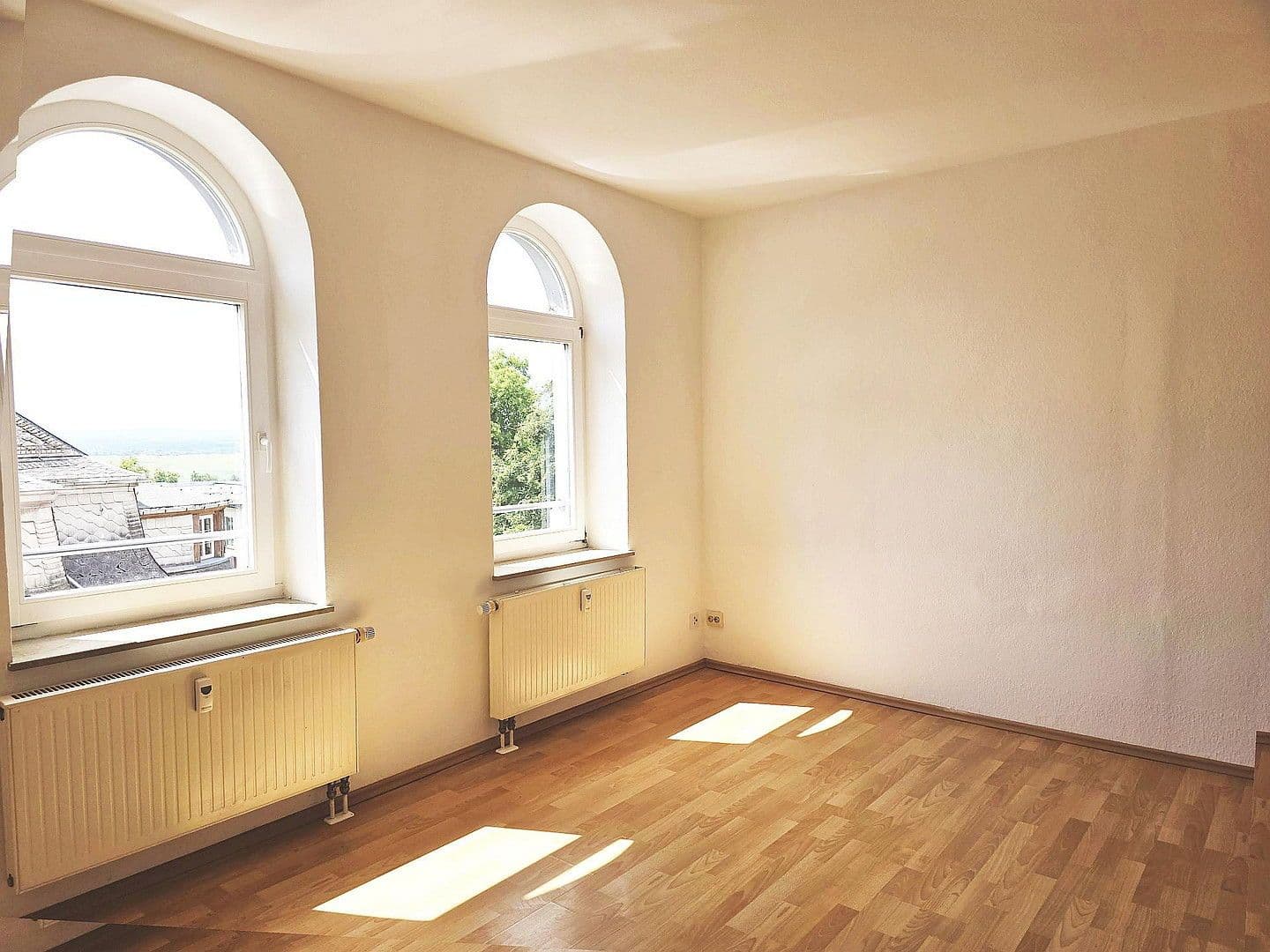 Prenájom bytu 3-izbový 67 m², Conrad Clauß Straße 20, Hohenstein-Ernstthal, Sasko Prenájom bytu 3-izbový 67 m², Conrad Clauß Straße 20, Hohenstein-Ernstthal, Sasko