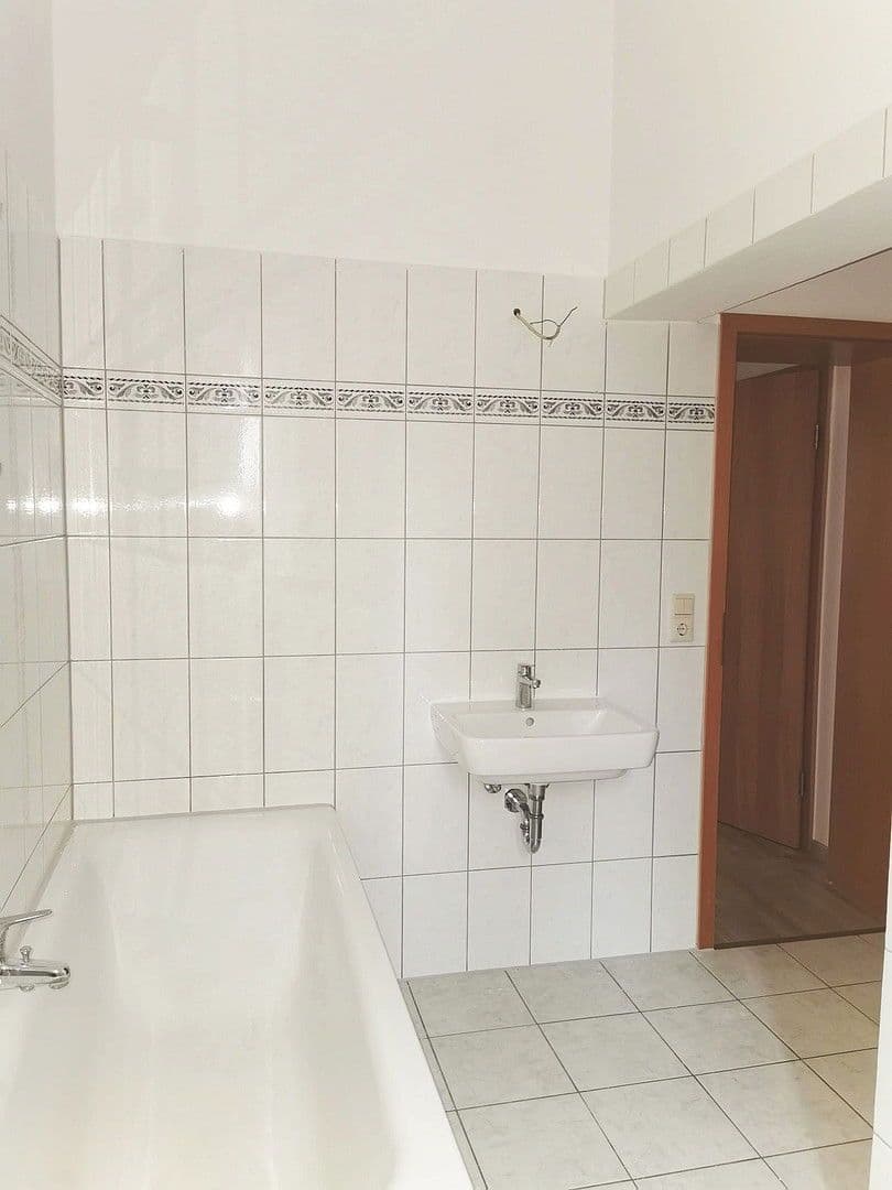 Prenájom bytu 1-izbový 40 m², Conrad Clauß Straße 20, Hohenstein-Ernstthal, Sasko Prenájom bytu 1-izbový 40 m², Conrad Clauß Straße 20, Hohenstein-Ernstthal, Sasko