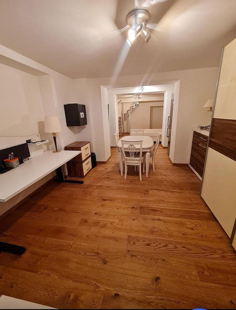 Predaj bytu 3-izbový 103 m², Baden-Baden, Bádensko-Wurttembersko Predaj bytu 3-izbový 103 m², Baden-Baden, Bádensko-Wurttembersko