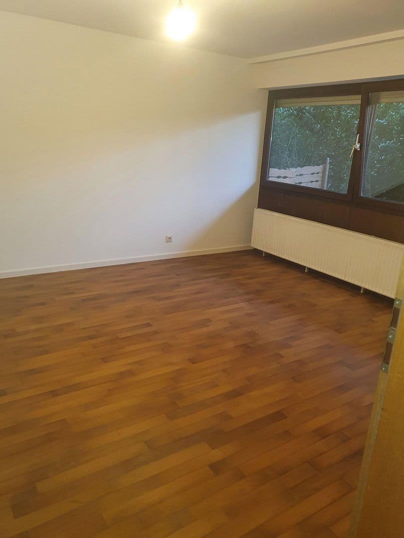 Prenájom bytu 3-izbový 61 m², Eberdingen, Bádensko-Wurttembersko Prenájom bytu 3-izbový 61 m², Eberdingen, Bádensko-Wurttembersko