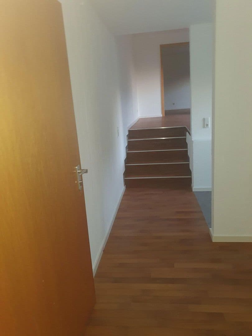 Prenájom bytu 3-izbový 61 m², Eberdingen, Bádensko-Wurttembersko Prenájom bytu 3-izbový 61 m², Eberdingen, Bádensko-Wurttembersko