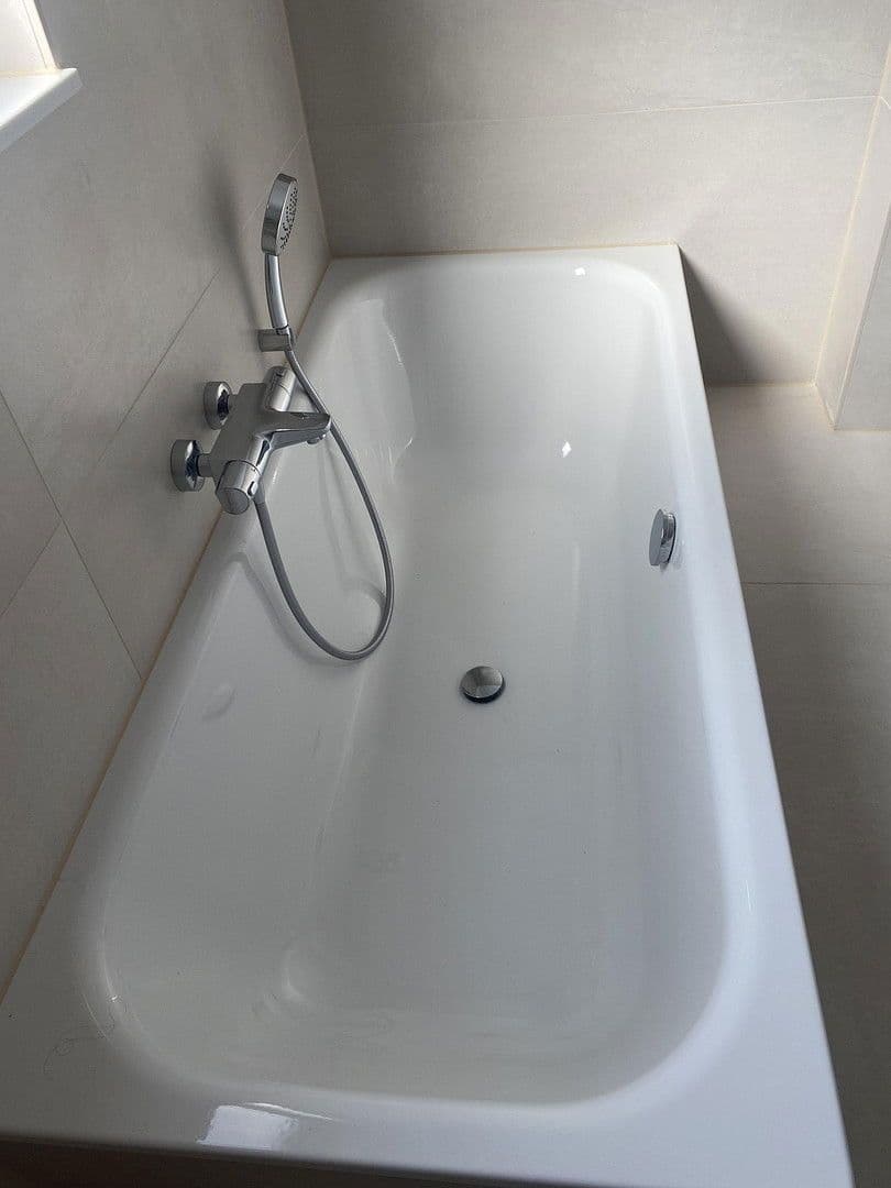 Predaj bytu 3-izbový 115 m², Hannover, Dolné Sasko Predaj bytu 3-izbový 115 m², Hannover, Dolné Sasko