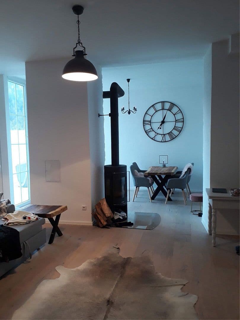 Prenájom bytu 3-izbový 118 m², Oberaudorf, Bavorsko Prenájom bytu 3-izbový 118 m², Oberaudorf, Bavorsko