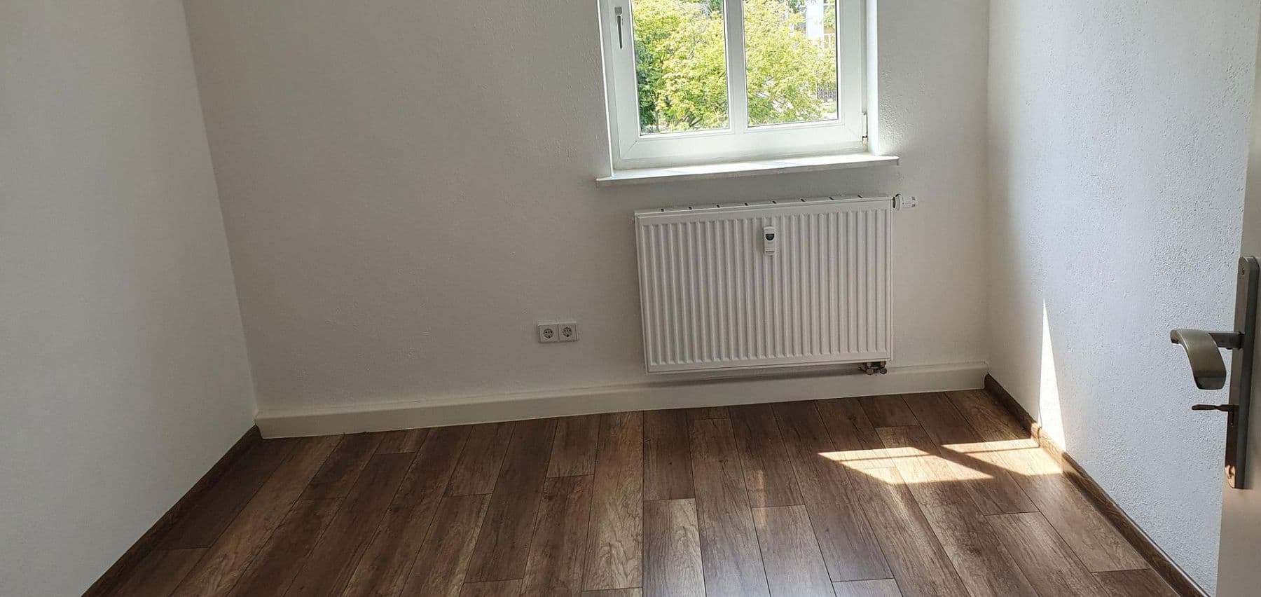 Prenájom bytu 3-izbový 66 m², Jahnstrasse 49, Dessau-Roßlau, Sasko-Anhaltsko Prenájom bytu 3-izbový 66 m², Jahnstrasse 49, Dessau-Roßlau, Sasko-Anhaltsko