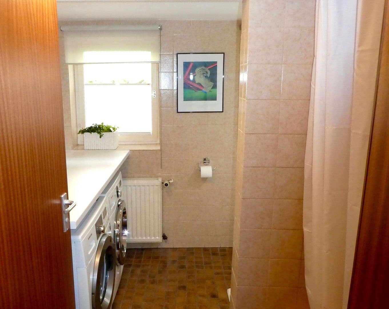 Prenájom bytu 2-izbový 50 m², Esslingen am Neckar, Bádensko-Wurttembersko Prenájom bytu 2-izbový 50 m², Esslingen am Neckar, Bádensko-Wurttembersko