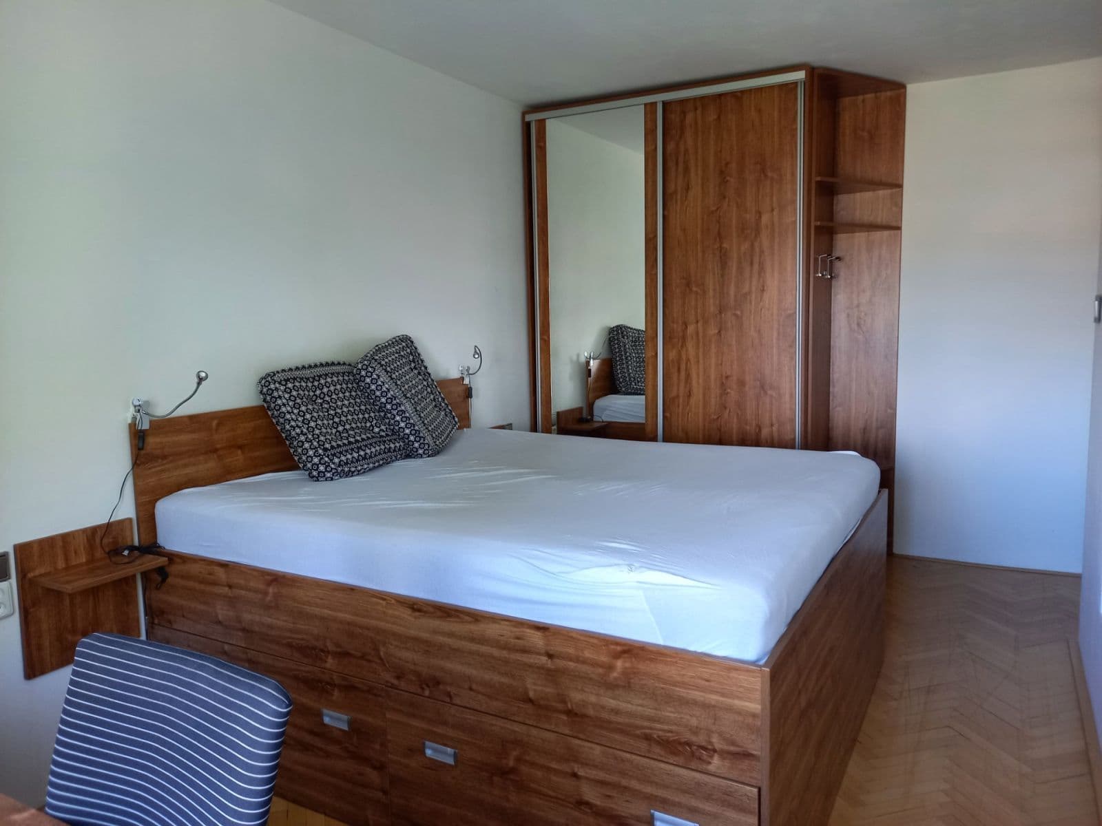 Prenájom bytu 2-izbový 47 m², Zengrova, Praha, Praha Prenájom bytu 2-izbový 47 m², Zengrova, Praha, Praha