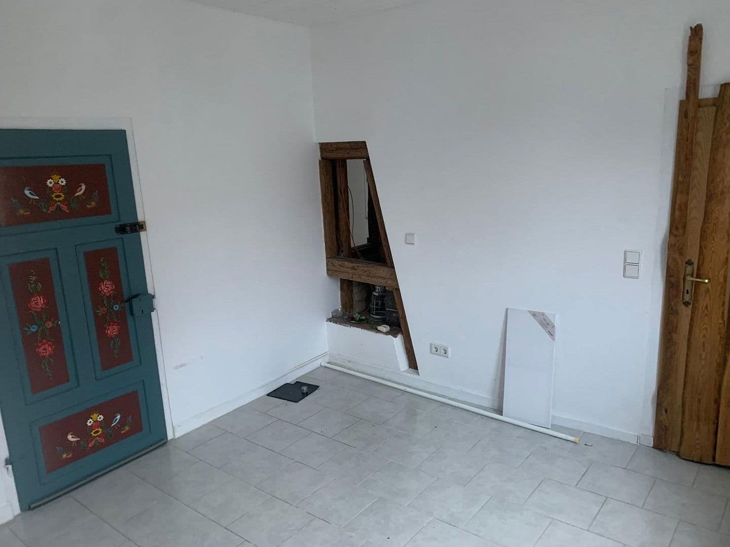 Prenájom bytu 4-izbový 110 m², Worms-Pfeddersheim, Porýnie-Falcko Prenájom bytu 4-izbový 110 m², Worms-Pfeddersheim, Porýnie-Falcko