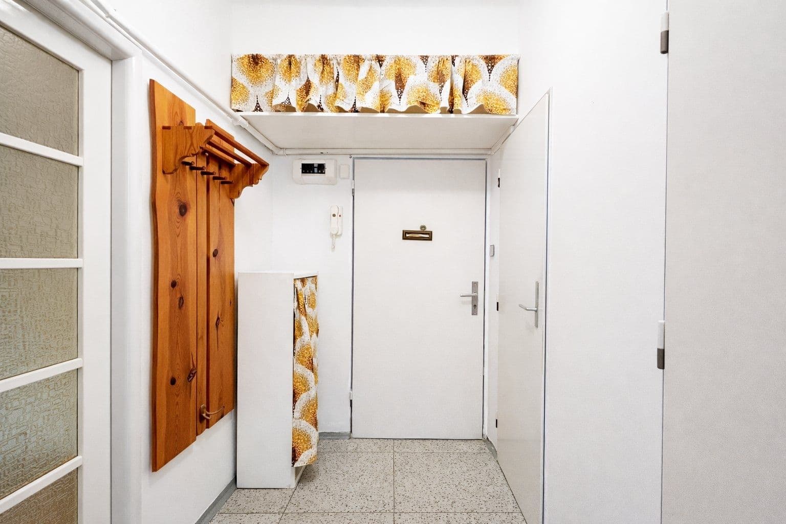 Prenájom bytu 1-izbový 33 m², Pod strojírnami, Praha, Praha Prenájom bytu 1-izbový 33 m², Pod strojírnami, Praha, Praha