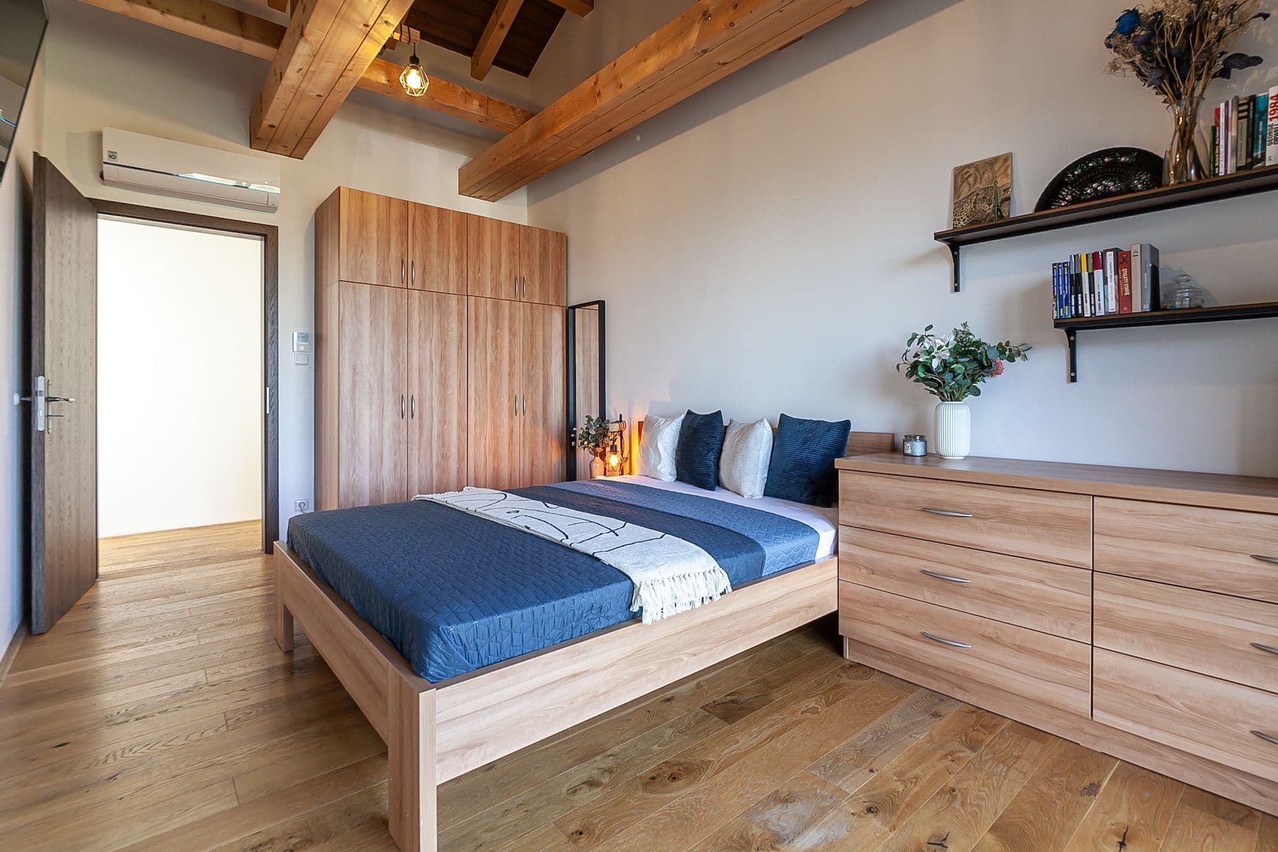 Predaj domu 300 m², pozemek 1.304 m², Ve Stráži, Psáry, Středočeský kraj Predaj domu 300 m², pozemek 1.304 m², Ve Stráži, Psáry, Středočeský kraj