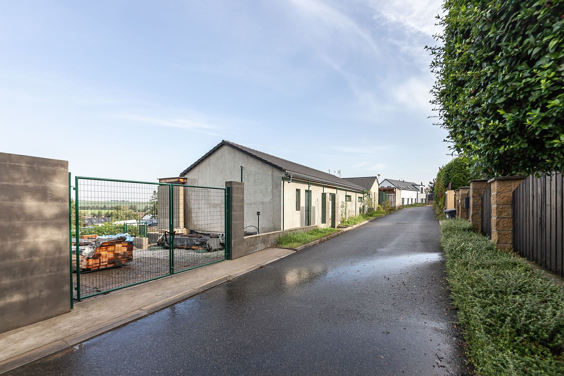 Predaj kancelárie 1.304 m², Ve Stráži, Psáry, Středočeský kraj Predaj kancelárie 1.304 m², Ve Stráži, Psáry, Středočeský kraj