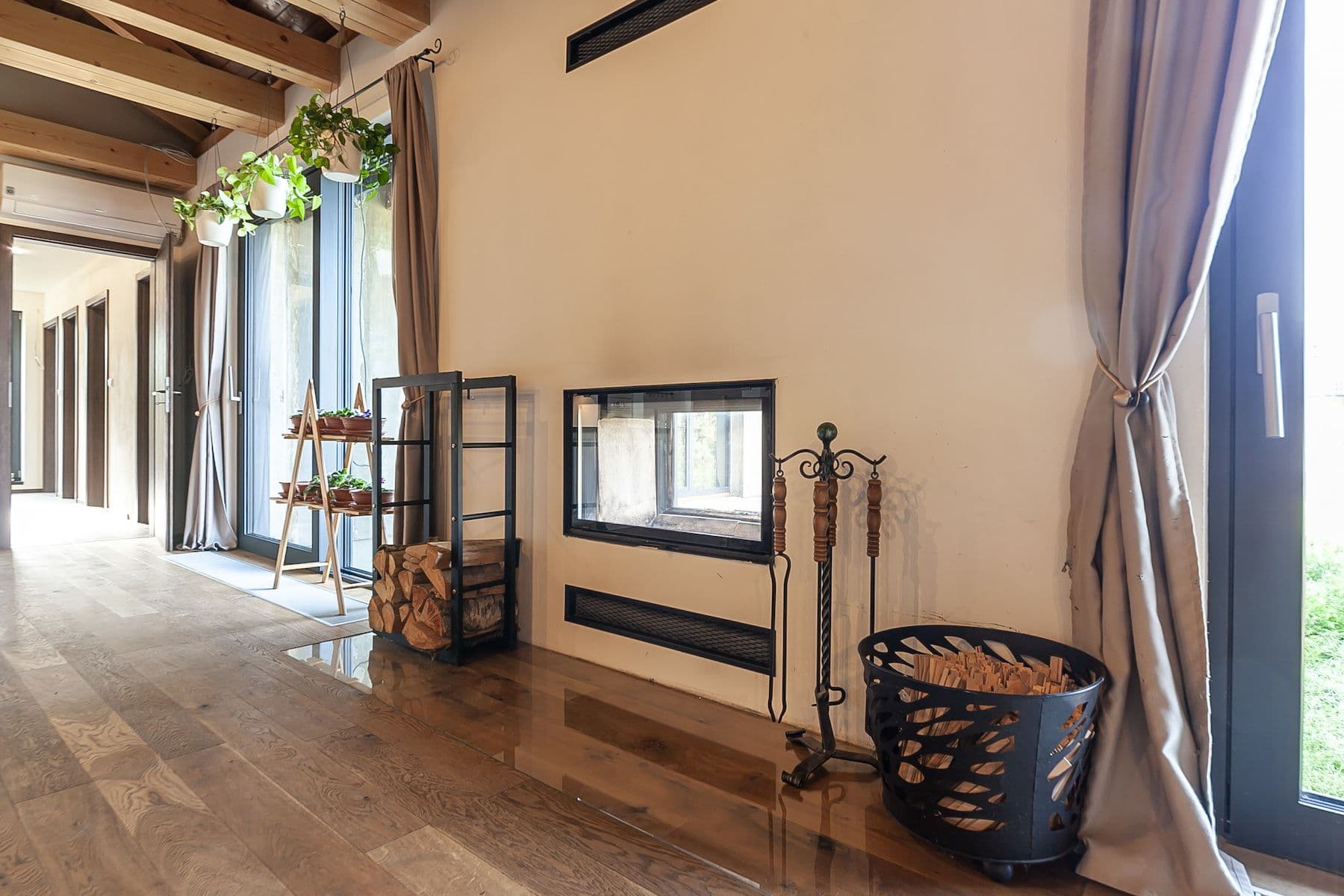 Predaj nebytového priestoru 1.304 m², Ve Stráži, Psáry, Středočeský kraj Predaj nebytového priestoru 1.304 m², Ve Stráži, Psáry, Středočeský kraj